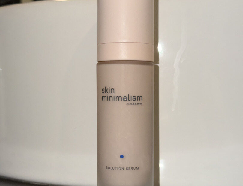 Skin Minimalism Solution Serum to serum łagodząco-nawilżająco-wzmacniające. 