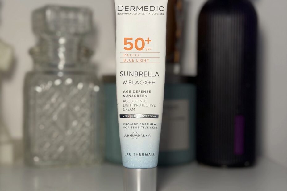 Dermedic Melaox+H Age Defense SPF50+ ciężko pobić w półce 30-40 zł. 