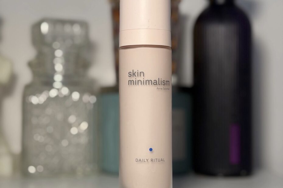 Skin Minimalism Daily Ritual to kompletny krem na dzień.